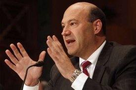 Gary Cohn, prezident Goldman Sachs, při slyšení v Kongresu.