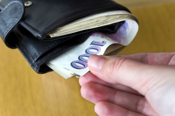 Za ovlivnění vyšetřování si muž říkal o desítky tisíc.