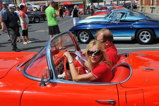 V Praze se koná jubilejní desátý sraz vozů Chevrolet Corvette.