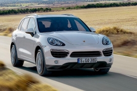 Hybridní Porsche Cayenne.