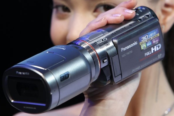 Japonský Panasonic koupí zbývající část společnosti Sanyo.