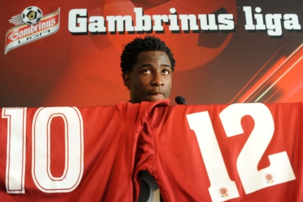 Útočník Sparty Bony Wilfried.
