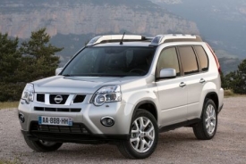 Inovovaný Nissan X-Trail s pozměněnou přídí.