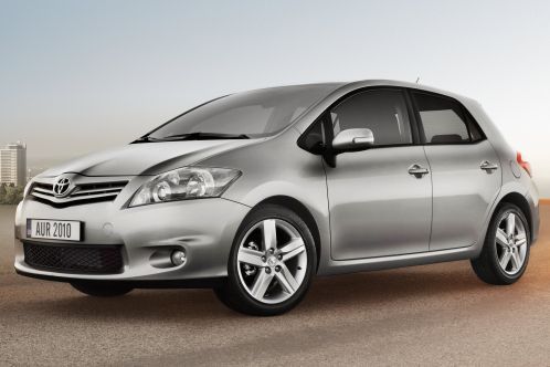 Nová generace Toyoty Auris designově překonává starou.
