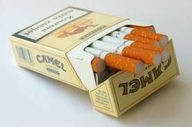 Cigaretové krabičky by měly přijít o lákavý design.