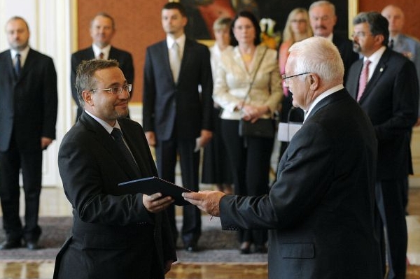 Ministr školství Josef Dobeš chce očistit české univerzity.