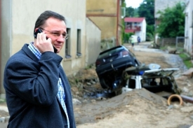 Premiér Nečas po návštěvě severu Čech přislíbil finanční pomoc.