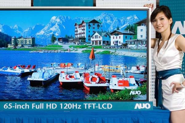 Tchajwanský obr AUO uvažuje o montáži televizí v České republice.