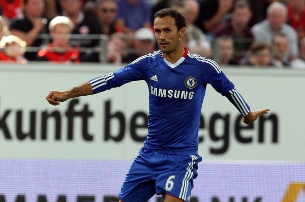 Ricardo Carvalho už v dresu Chelsea hrát nebude.
