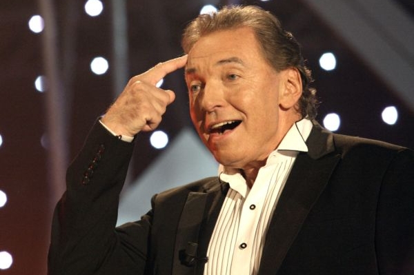 Zpěvák Karel Gott popírá, že měl v životě více jak 3000 milenek.