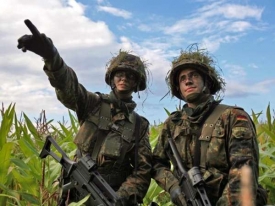 Vojáci bundeswehru při výcviku.