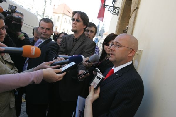 Martin Barták je zřejmě pan Nepostradatelný.