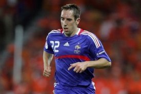 Francouzský záložník Ribéry.