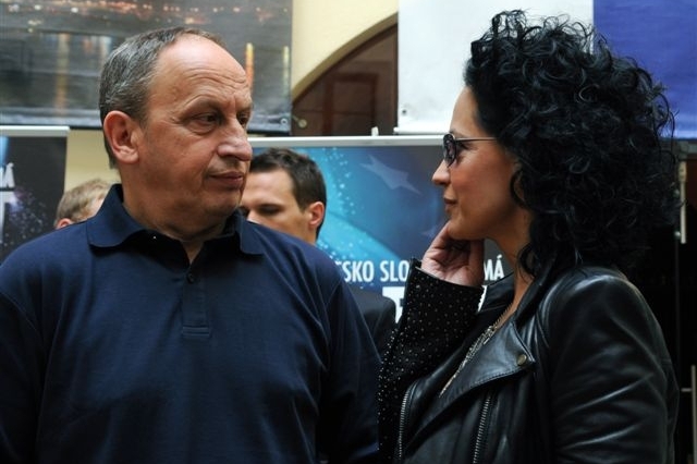 Hodný a zlý policajt? Ne. Jan Kraus a Lucie Bílá.
