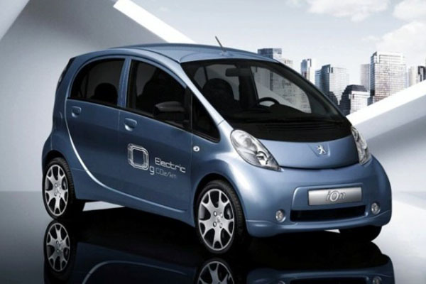 Nový Peugeot iOn.