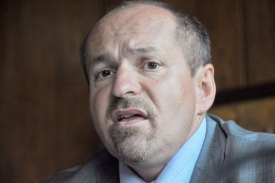 Jednoroční tendry chce vypsat minitr zemědělství Ivan Fuksa.