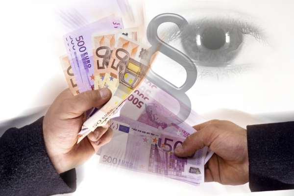USA a další sledují WikiLeaks ostřížím zrakem.