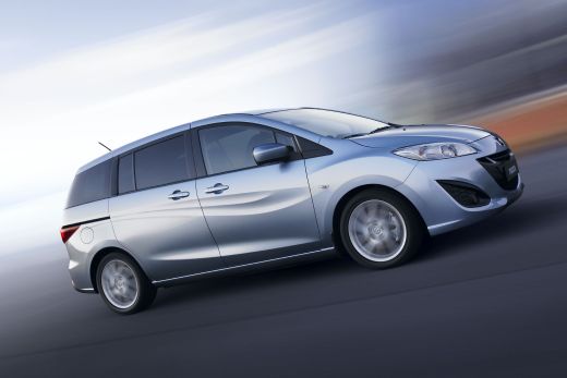 Mazda5 se představí v Paříži s novým motorem.