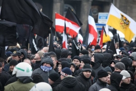 Babka má prý úzké vazby na radikální část Národního odporu.