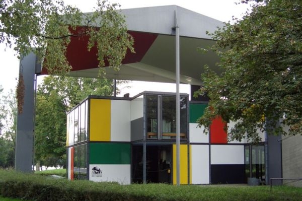 Centrum Le Corbusier v Curychu.