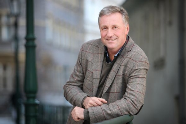 Mirek Topolánek by se mohl vrátit do vysoké politiky. 