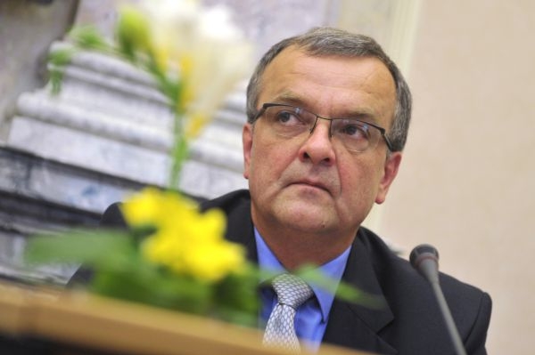 Ministr financí souhlasí se zavedením povodňové daně na rok.