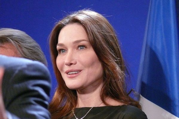 List viní Bruniovou z rozvratu Sarkozyho manželství.