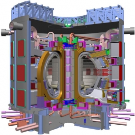 Západ buduje tokamak ITER (na obr.), Írán chce být rychlejší.