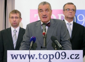 Vedení TOP 09 trvá na novelizaci zákoníku práce k lednu příštího roku.