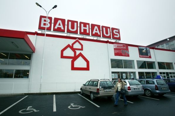 Společnost Bauhaus musí Svěrákovi zaplatit 200 tisíc.