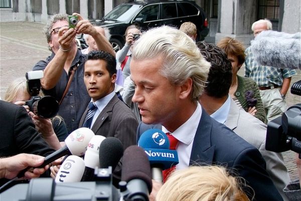 Geert Wilders spoléhá na ministerstvo vnitra.