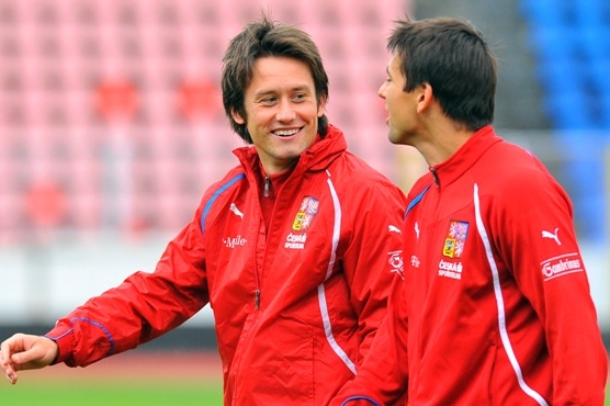 Tomáš Rosický v rozhovoru s Milanem Barošem. 