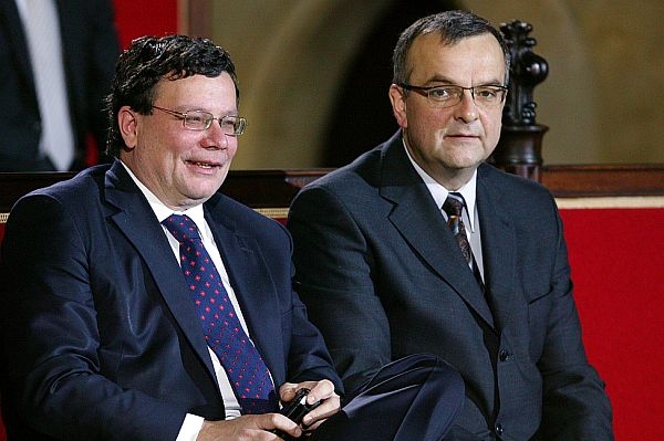 Kalousek (vpravo) kritizoval Alexandra Vondru.