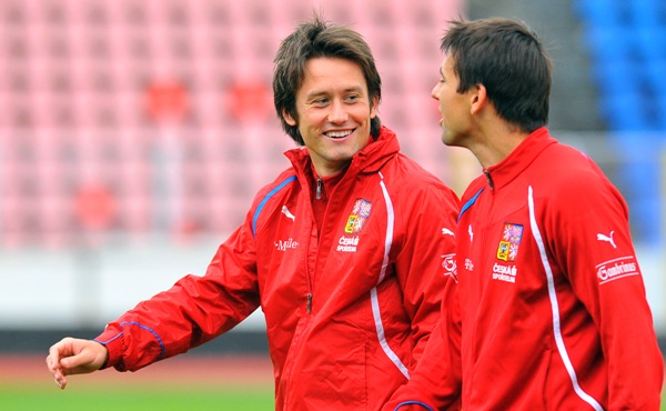 Tomáš Rosický v rozhovoru s Milanem Barošem. 
