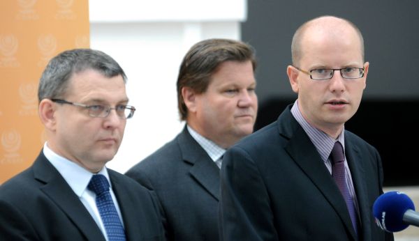 Penzionem se bude zabývat i Bohuslav Sobotka. Palas půjde na kobereček.