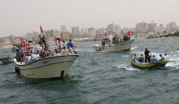 Protesty proti blokádě v přístavu Gaza.