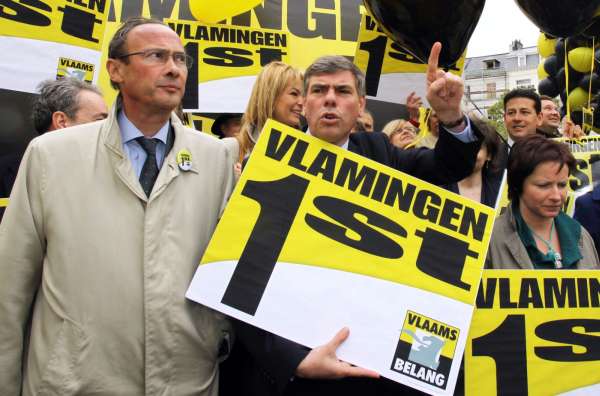 Nacionalistická strana Vlámský zájem bojuje za Flandry.