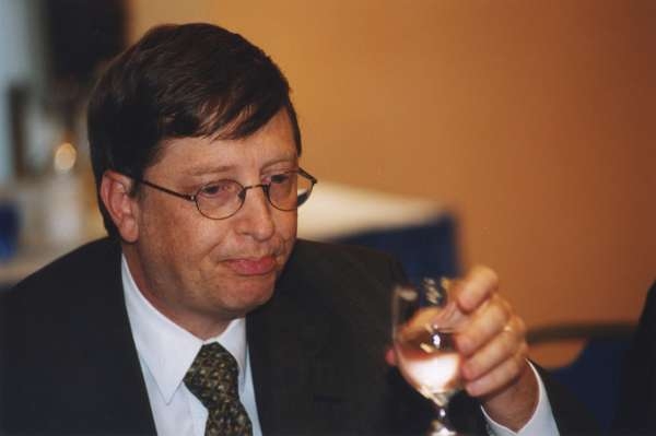 Američané typu Billa Gatese předají žezlo nejbohatších Indům, věští Forbes.