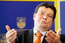 Alexandr Vondra. Pan Čistý?