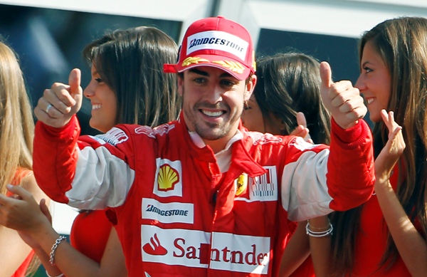 Vítěz závodu Fernando Alonso.