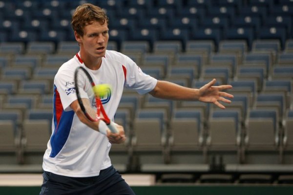 Tomáš Berdych při pondělním tréninku v bělehradské Areně.