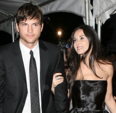 Ashton Kutcher s manželkou Demi Mooreovou.