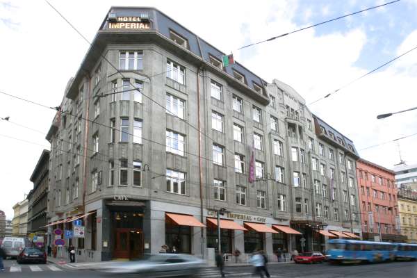 Zájem zahraničních turistů o ubytování v hotelech roste. Zájem zahraničních turistů o ubytování v hotelech roste.