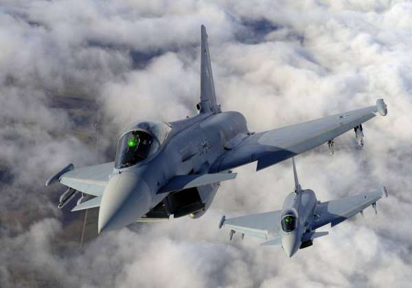 Eurofighter s německými znaky.