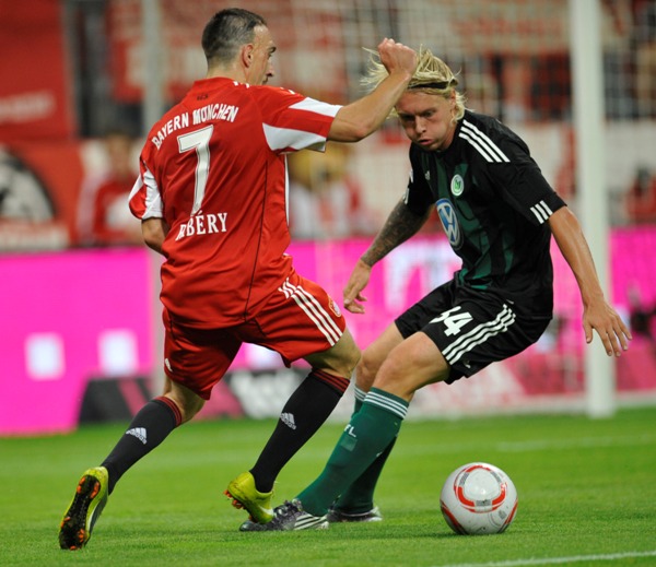 UEFA začne prošetřovat obvinění Bayernu.