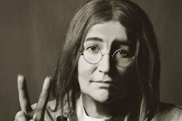 Marta Kubišová jako John Lennon.