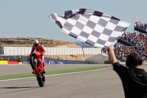 Casey Stoner ovládl třídu MotoGP.