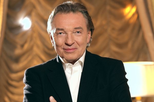 Zpěvák Karel Gott.