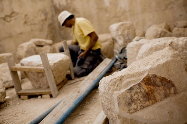 Archeologové odkrývají Herodovo soukromé divadlo.