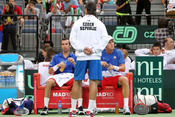 Čeští tenisté zahájí příští ročník Davis Cupu proti Kazachstánu.